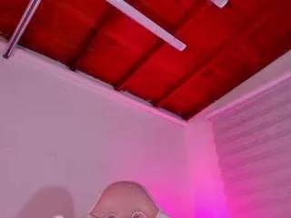 Emma-ma from CamSoda