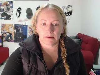 Emperatrizmessy from CamSoda