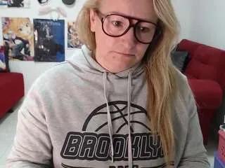 Emperatrizmessy from CamSoda