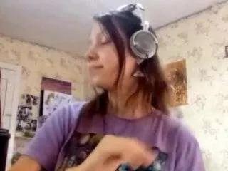 Evelineemard from CamSoda