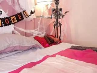 Hallybans from CamSoda