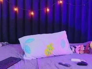 Indiancutiie from CamSoda