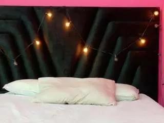 Innocenthazel from CamSoda