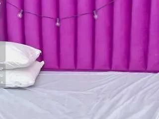 Kinkyhousewifee from CamSoda