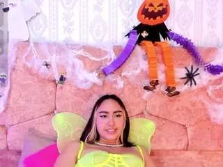 Liaa-18 from CamSoda