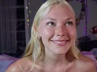 Lilfknsquirt from CamSoda