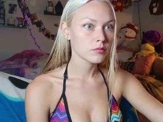 Lilfknsquirt from CamSoda