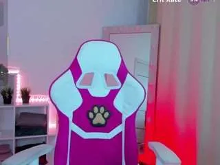 Livingdolly from CamSoda