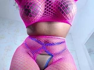 Mara-thompsonn from CamSoda