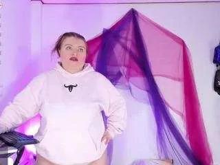 Queensami7 from CamSoda