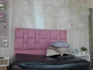 Samantha-blck from CamSoda