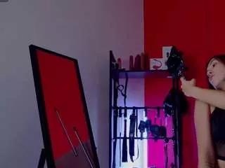 Sellashinee from CamSoda