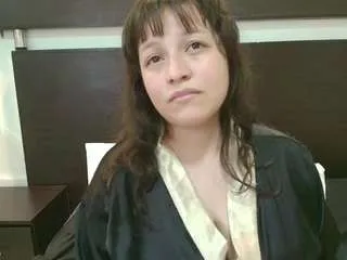 Tinny18 from CamSoda