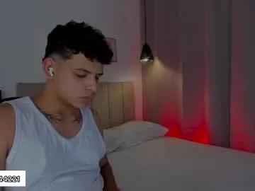 _e_m_m_a_1 from Chaturbate