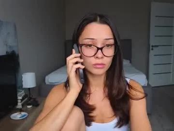 A_p_p_l_e from Chaturbate