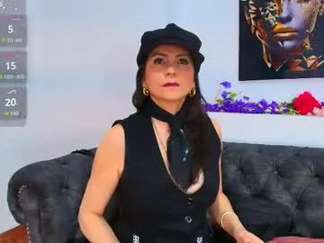 Allie_pearl from Chaturbate