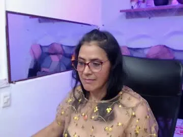 Amandapeet from Chaturbate