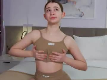 Annanoir from Chaturbate