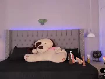 Anne_cox_ from Chaturbate