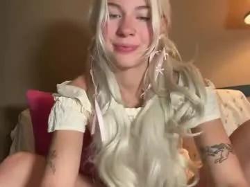 Annieangel18 from Chaturbate