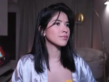 Anniehillofficial_ from Chaturbate