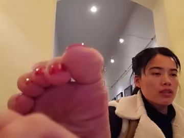 Asianfindoll from Chaturbate