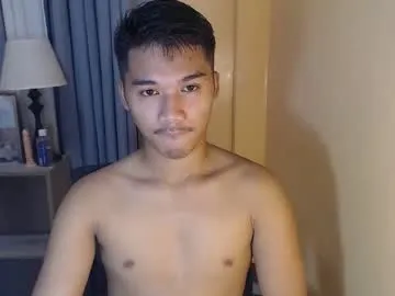 Asianhunk_jamesx from Chaturbate