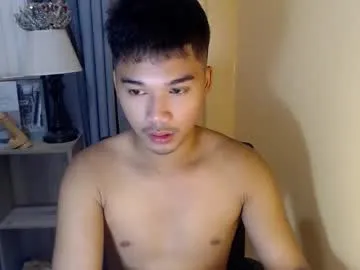 Asianhunk_jamesx from Chaturbate