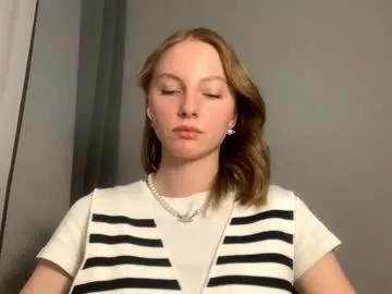 Autumnroginson from Chaturbate