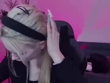 Avadaviis from Chaturbate