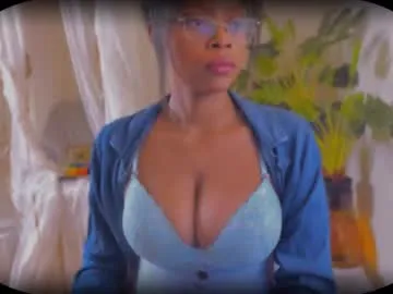 Bellahproudly from Chaturbate