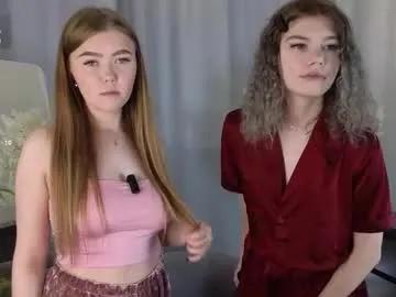 Berry_bloom from Chaturbate