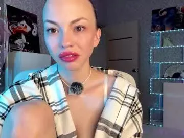 Berry_buns from Chaturbate