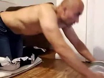 Bilie11 from Chaturbate