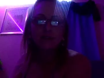Bossmomma from Chaturbate