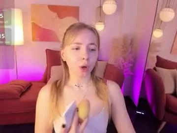 Callmenora from Chaturbate