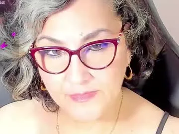 Cataleya_mom_ from Chaturbate