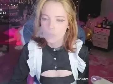 Crackling_tati from Chaturbate