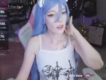 Crackling_tati from Chaturbate