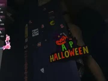 Daddyslittleslutfox from Chaturbate