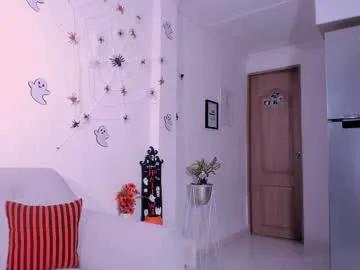 Dannahyde from Chaturbate