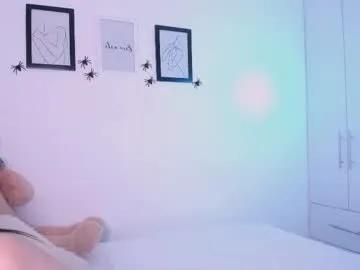 Dannahyde from Chaturbate