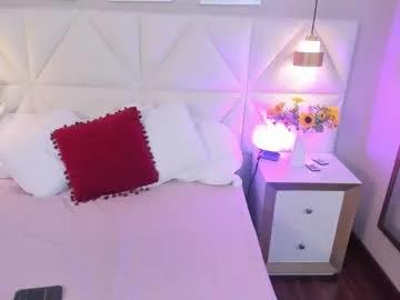 Dayanna__rose from Chaturbate