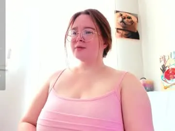 Debbiewood from Chaturbate