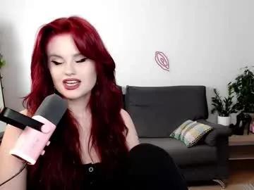 Dellacrush_ from Chaturbate