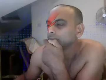 Diddlysquatter from Chaturbate