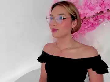 Doll_isa_ from Chaturbate
