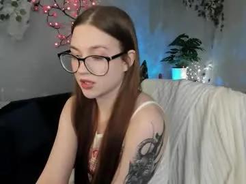 dolly_gleam from Chaturbate