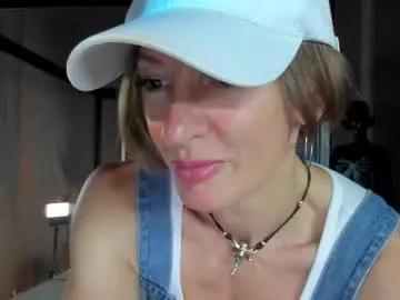 Dorothy_meyer from Chaturbate