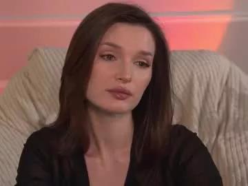 E_vvv_a from Chaturbate